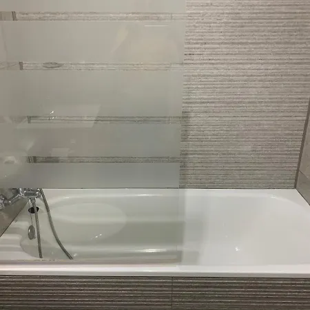 Lujoso Duplex En La Playa Con Vistas Al Mar * טורמולינוס